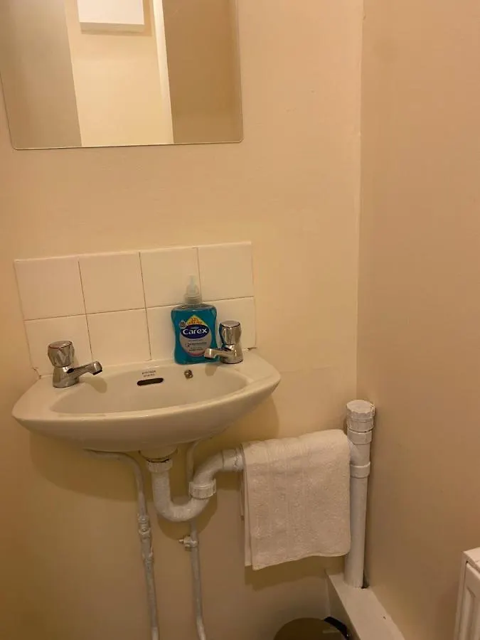 Stunning 3 Bedroom Property- Large Rooms Londra